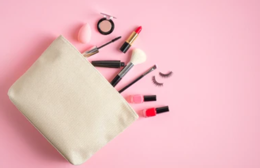 Minimalst makeup pouch